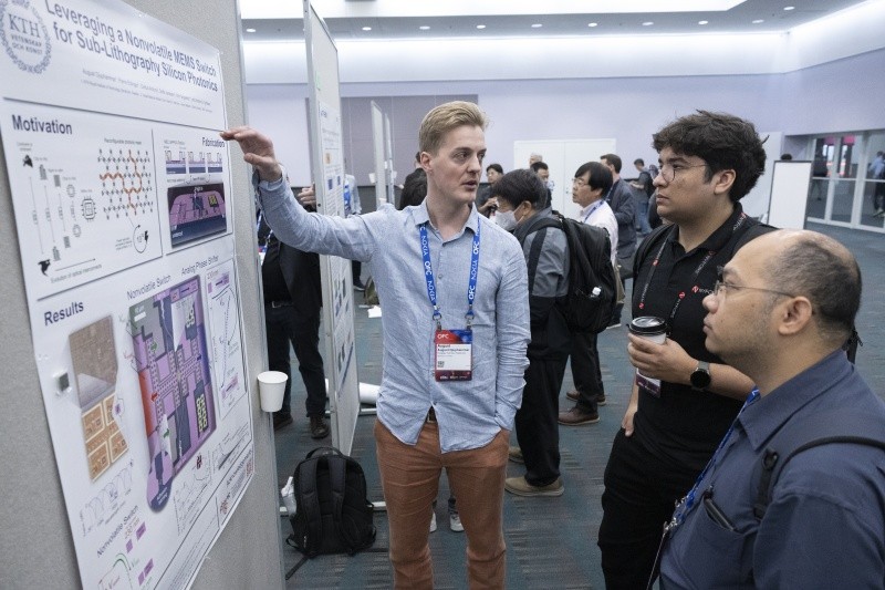 Poster-Session-Th-6444